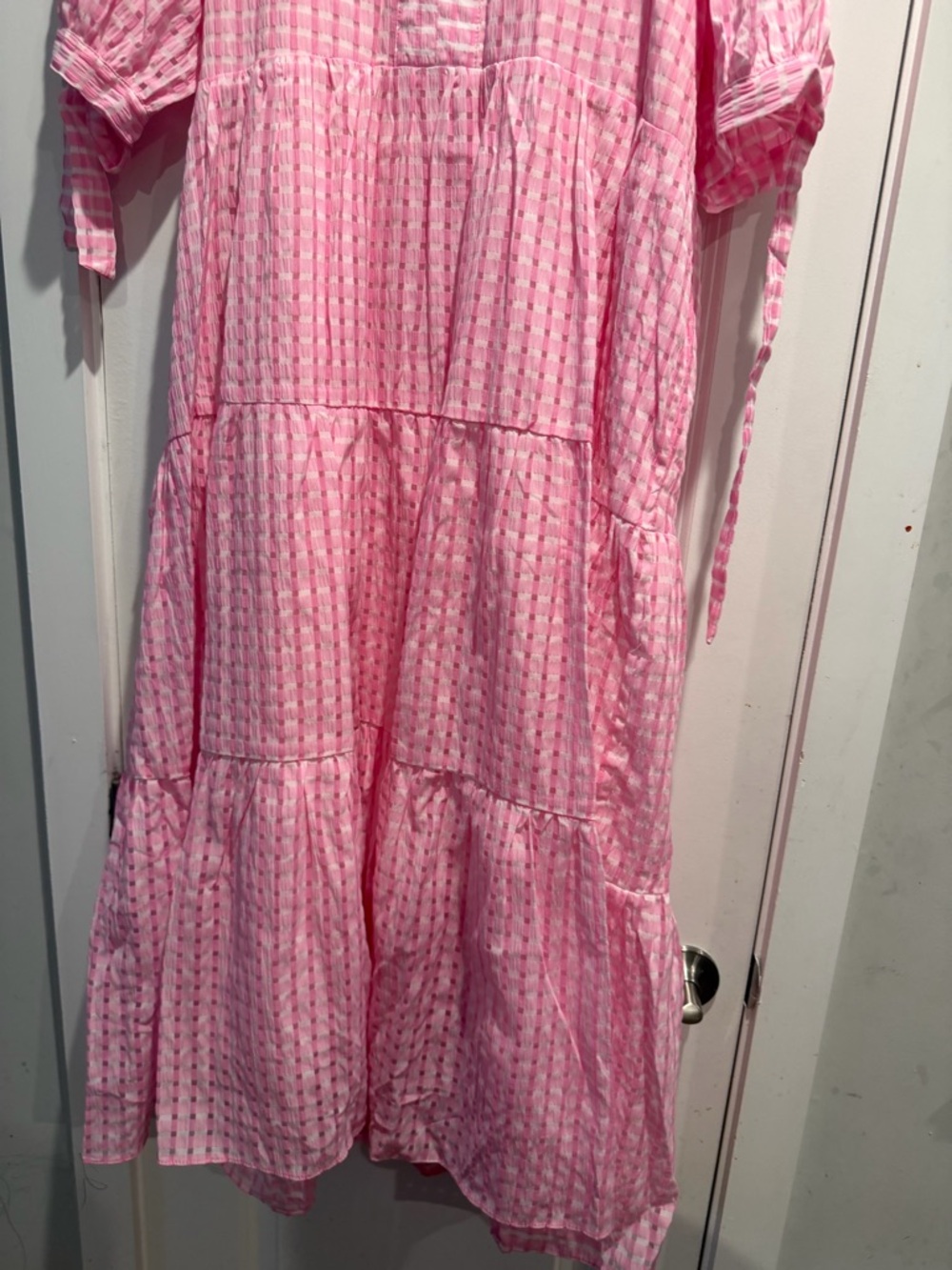English Factory
Gingham Tiered Midi Dress Size L - Picture 3 of 10